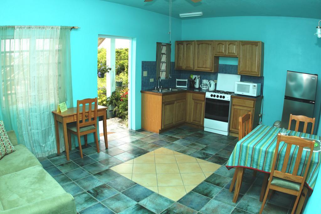 Lamblion Holiday Apartment Freemans Room photo